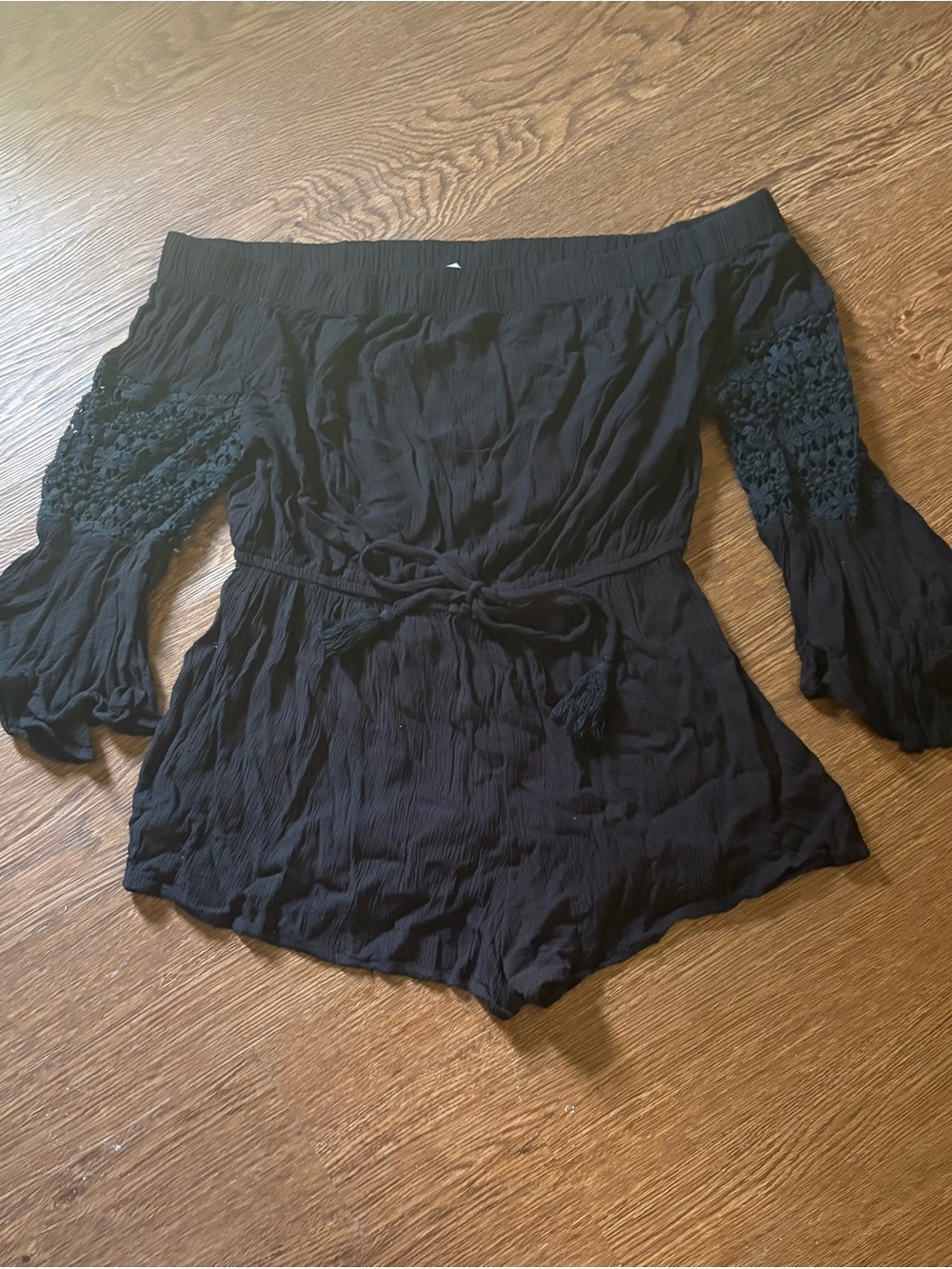 A Hint Of Blush Off-Shoulder Black Lace-Sleeve Romper with Tie Waist Size L